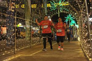 BIB: 4595, 3480
                            <button type="button" onclick="openModal(26274572)" class="btn btn-primary btn-sm float-right btn-popup" data-toggle="modal" data-target=".modal-high-quality">
                        <i class="fas fa-shopping-cart"></i> Add to Cart
                    </button>
                                            <button type="button" onclick="isThisMe(26274572, true)" class="btn btn-success btn-sm float-right btn-popup btn-isme hidden" data-toggle="tooltip" data-placement="bottom" title="นี่คือรูปของคุณใช่ไหม คลิกที่นี่เพื่อเอาเข้าอัลบั้ม">
                        <i class="fas fa-plus"></i> Add to album
                    </button>
                    <button type="button" onclick="isThisMe(26274572, false)" class="btn btn-warning btn-sm float-right btn-popup btn-isnotme hidden">
                        <i class="fas fa-ban"></i> Remove from album
                    </button>